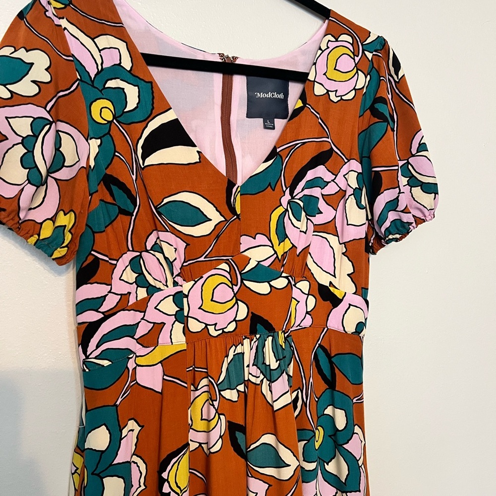 ModCloth Floral V-Neck Dress